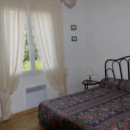 Villa 2 Chambres 4 Personnes Au Pied Des Plages *